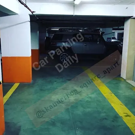 Skanderbeg Center 1 * ティラナ