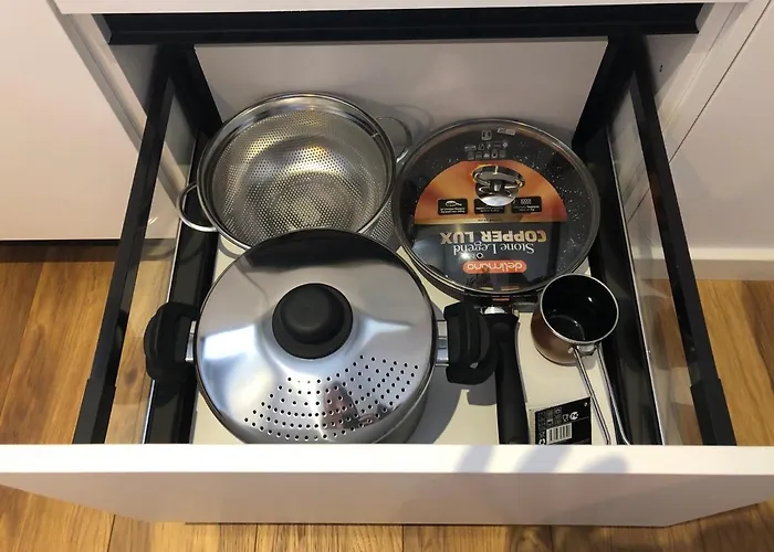 Skanderbeg Center 1 *